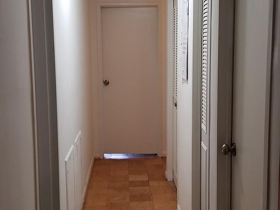 5th image of 10401 Grosvenor Pl APT 1202