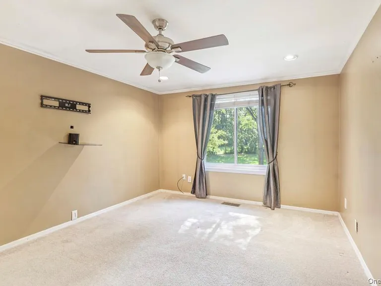 598 Blue Ridge Dr — Photo 7