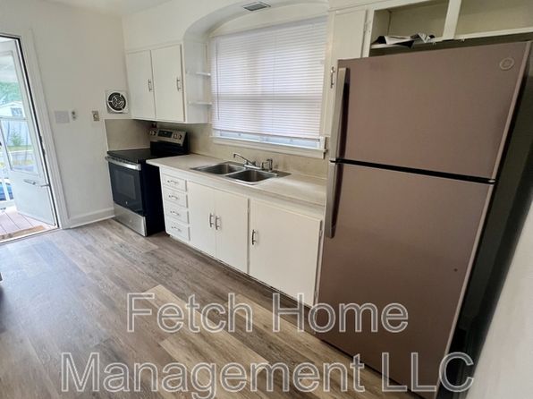 2861 Horseshoe Pike