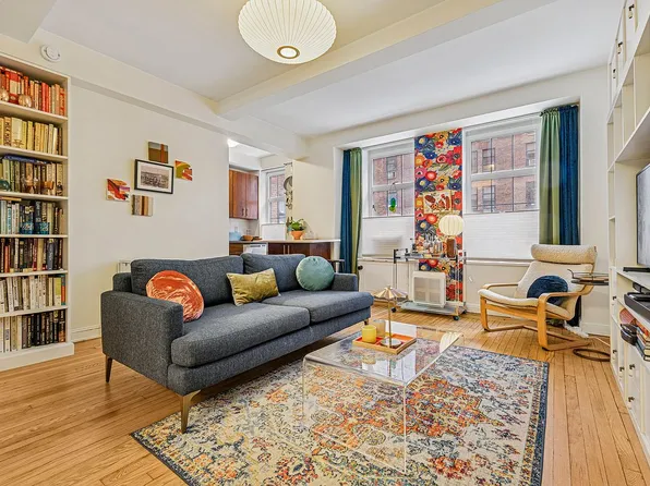 465 W 23rd St APT 4G, New York, NY 10011
