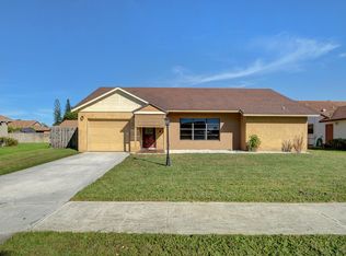 8235 Whitewood Cv E, Lake Worth, FL 33467