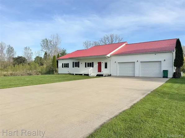 7982 Heinemann Rd, Port Hope, MI 48468