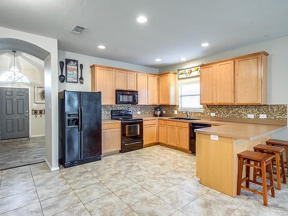 5th image of 9137 Brook Hill Ln