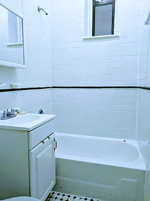 Rented by Platinum Properties | media 12