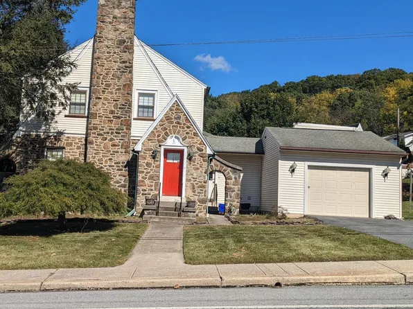 2103 Elizabeth Ave, Laureldale, PA 19605