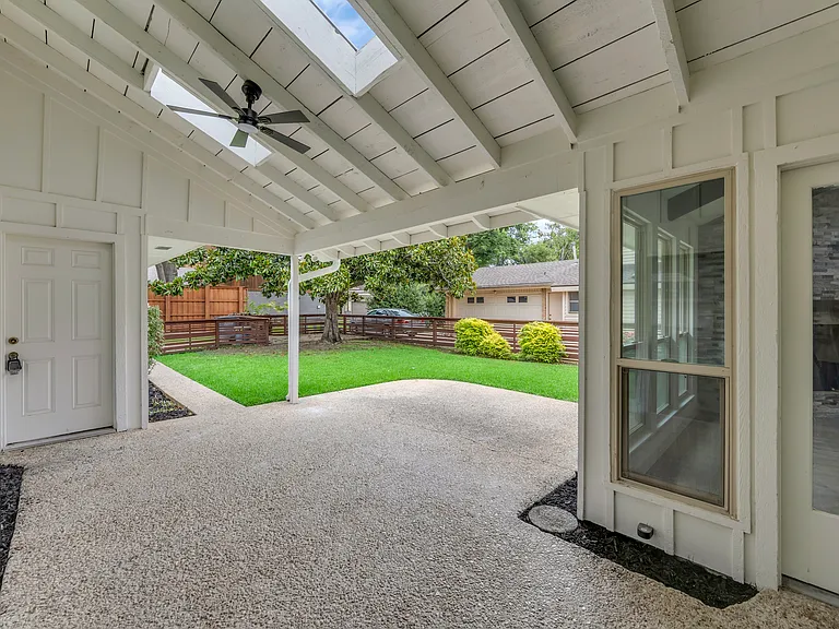 13826 Wooded Creek Ct — Photo 31