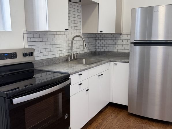 816 Massachusetts St #B