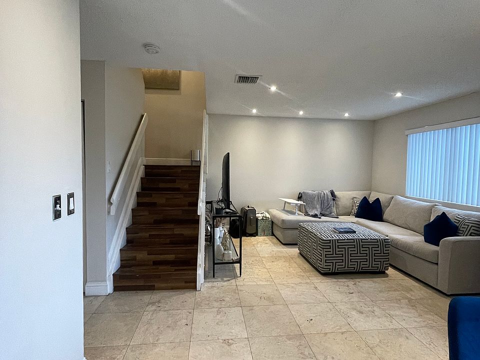 1st image of 6255 Kendale Lakes Cir #219