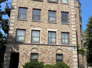 5724 N Mozart St APT 2A, Chicago, IL 60659