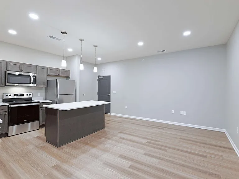Trailview Apartments at Pioneers Park — Photo 21