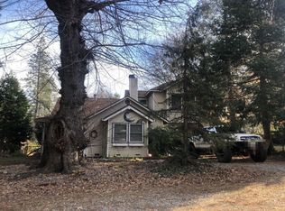 10513 Sierra Dr, Grass Valley, CA 95945