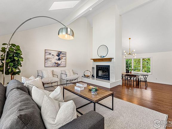 4th image of 1247 Mallard Ct