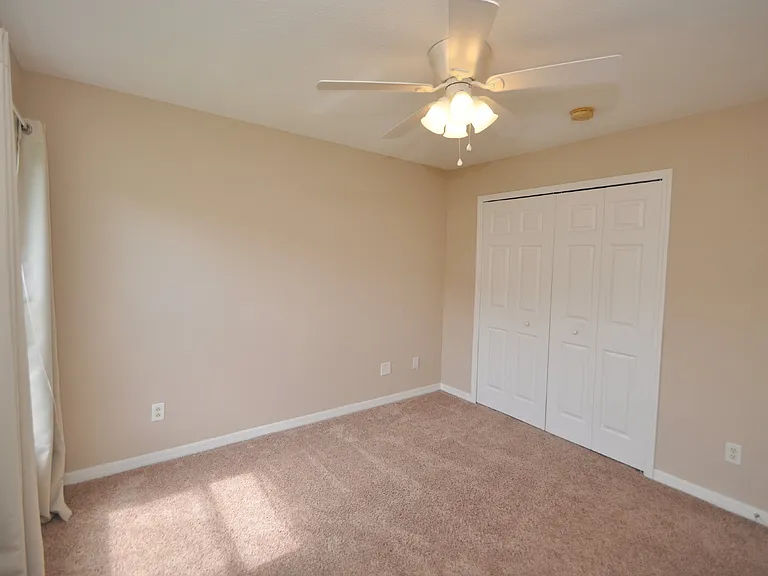 37 Louisburg Ln — Photo 26