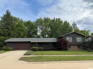 720 Mulberry Dr, Geneseo, IL 61254