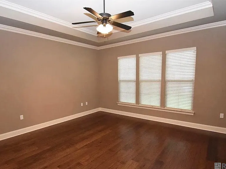 14142 Watercrest Ln — Photo 11