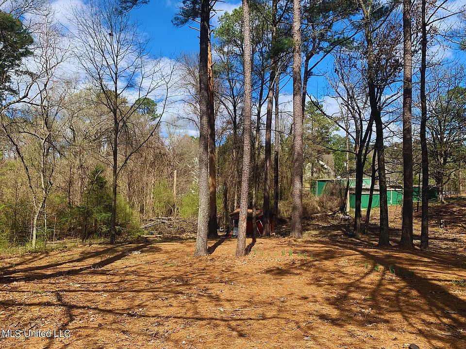 2nd image of 191 Evergreen Dr