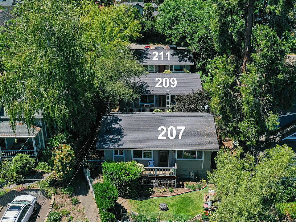 1st image of 207 Gresham St Unit 207-209-211