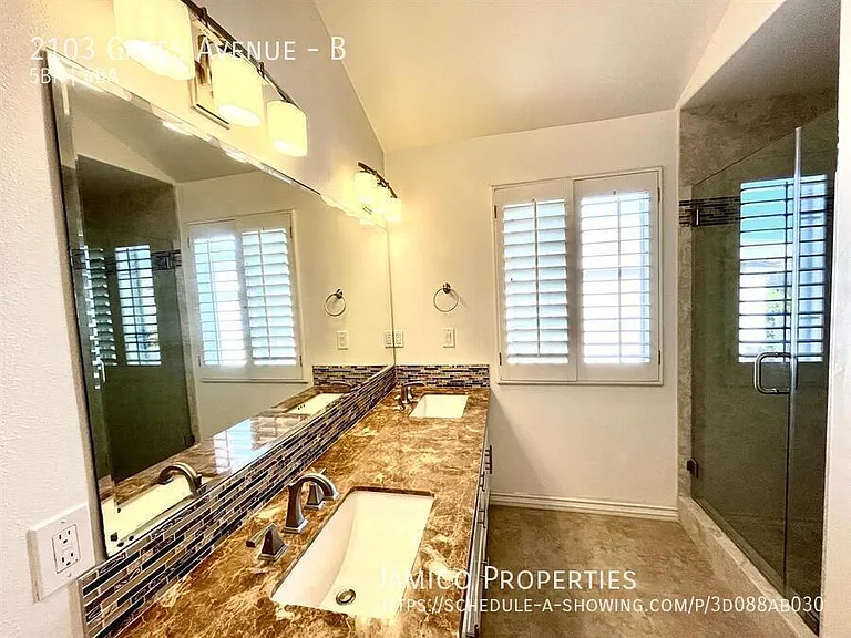 2103 Gates Ave #B — Photo 33