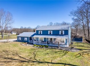 782 Windsor Dr, Mineral Wells, WV 26150