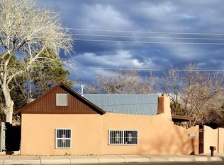 2010 Rio Grande Blvd NW, Albuquerque, NM 87104