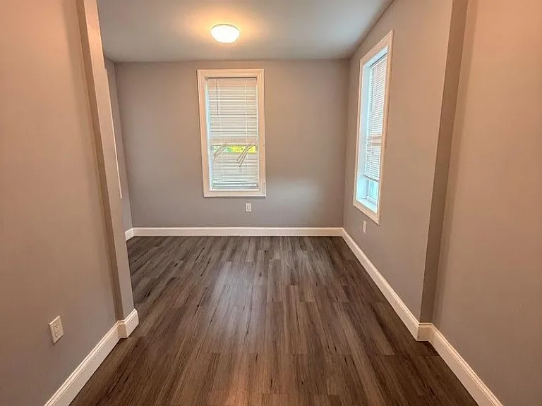 1008 Boudinot Pl — Photo 9