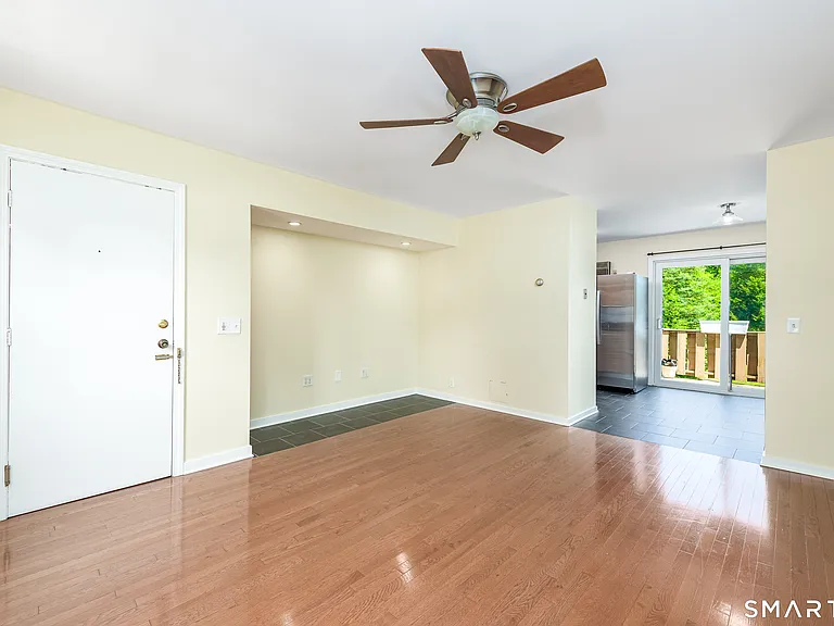 54 Willieb St #B — Photo 3