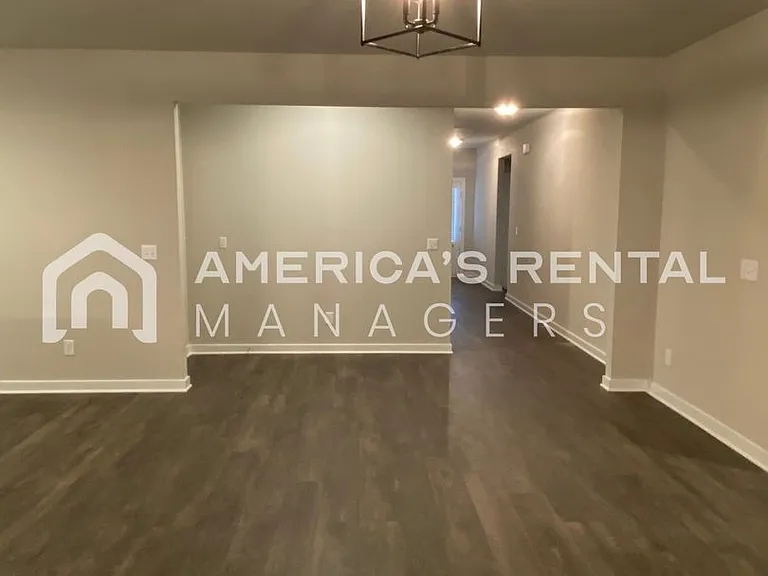 460 Ridge View Cir — Photo 5