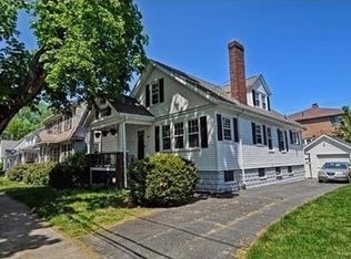 35 Fairlawn St, Malden, MA 02148