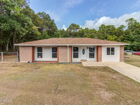 2100 Pamela Dr, Gautier, MS 39553