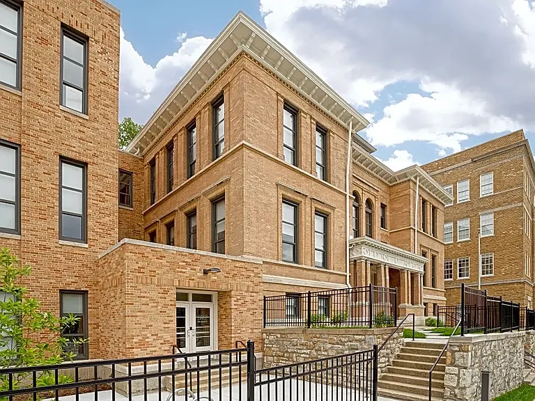 West Side Lofts — Photo 19