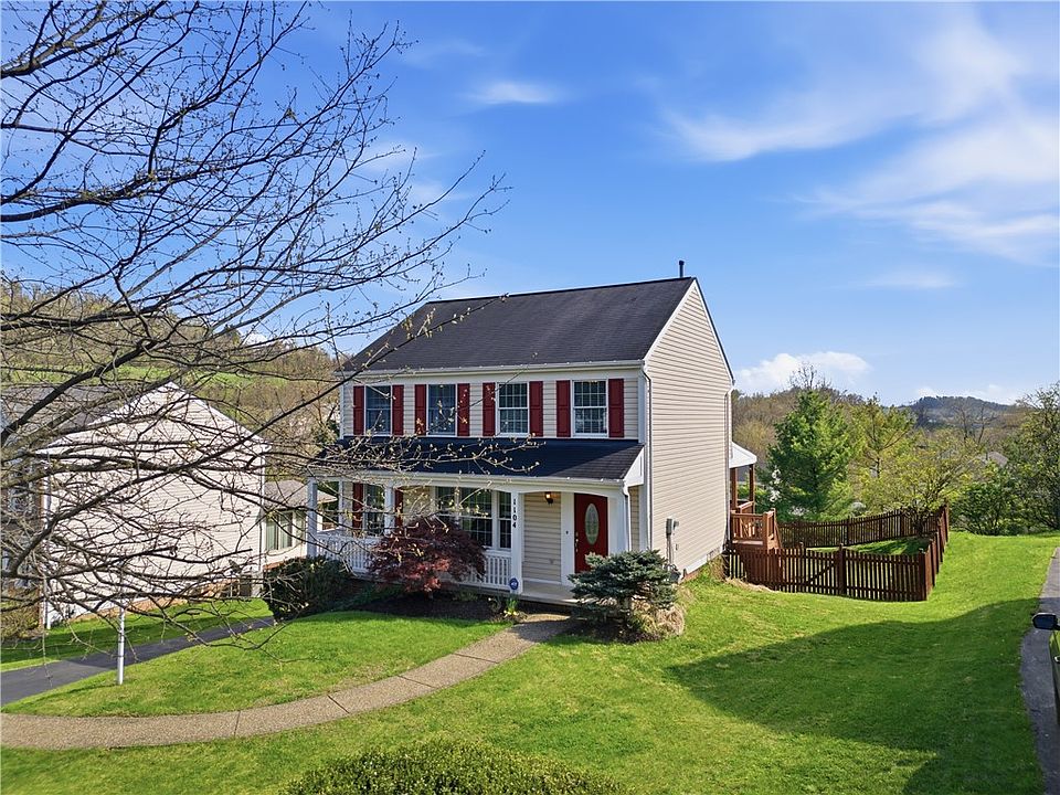 1st image of 1104 Meadowbrook Dr