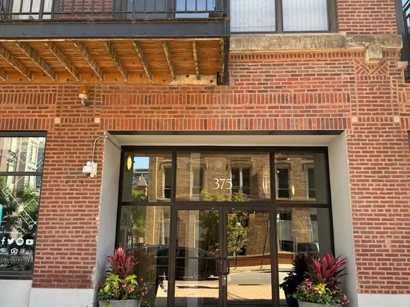 375 W Erie St, Chicago, IL 60654