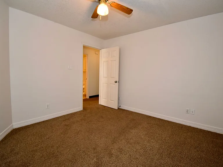 1173 Christpher Ln — Photo 14