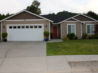 98 Crown Point Rd, Longview, WA 98632