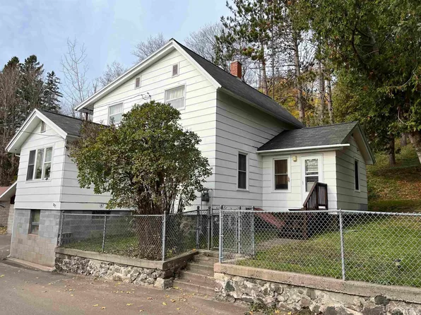 217 Wright St, Hancock, MI 49930