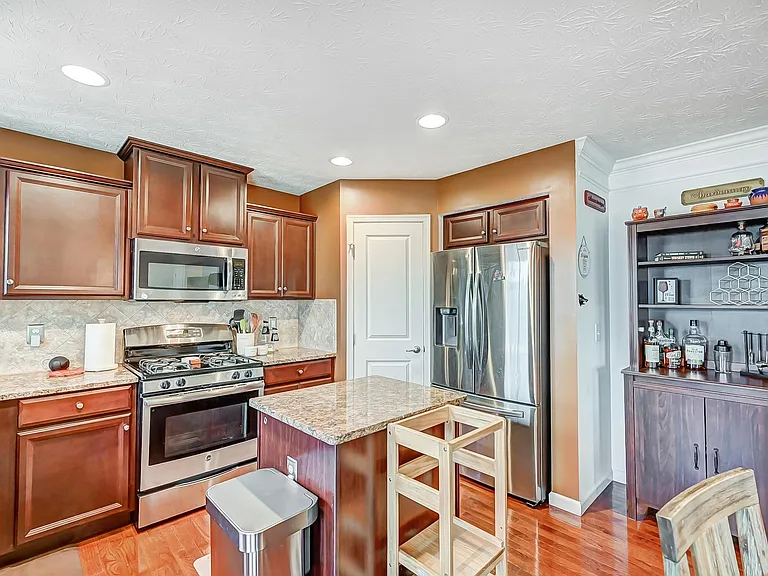 1404 Artesian Ln — Photo 23