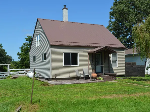 20144 22nd St, Maquoketa, IA 52060