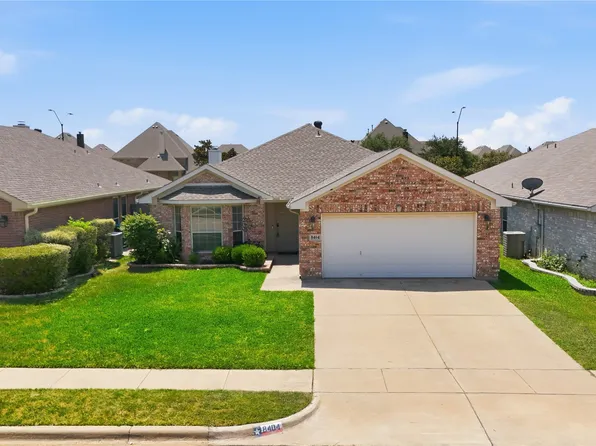 8404 Bowspirit Ln, Hurst, TX 76053