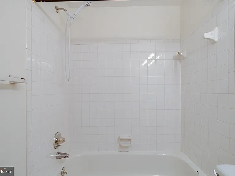 821 S Sharp St — Photo 24