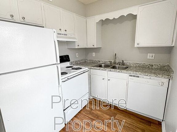 4th image of 8616 Countryshire Ln APT 4