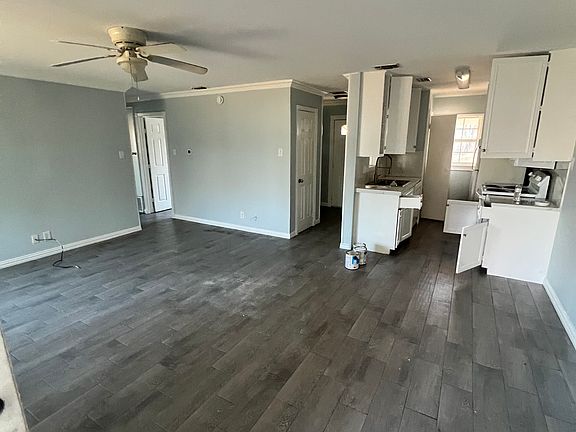 4th image of 2432 McKenzie Dr