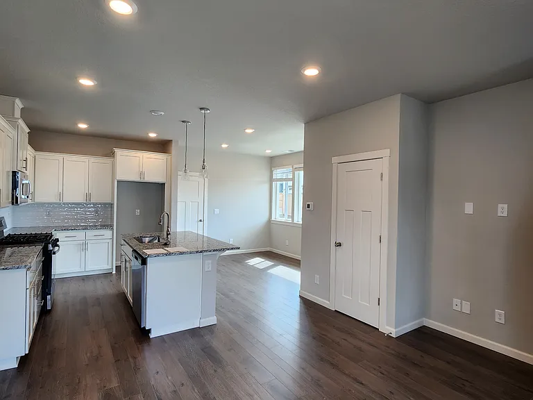 3942 SE 81st Ave — Photo 4