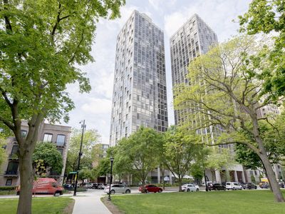 345 W Fullerton Pkwy APT 1001, Chicago, IL, 60614