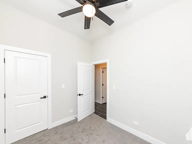 2658 W Cortez St #3 — Photo 15