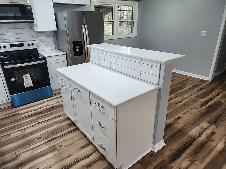 203 Inman Rd — Photo 8
