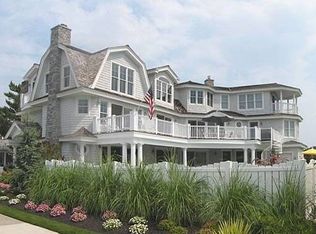 25 W 33rd St, Avalon, NJ 08202