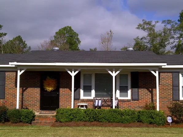 1110 Alvarez Dr, Saraland, AL 36571
