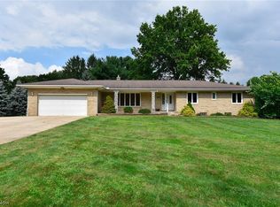 3141 Sherbrook Dr, Uniontown, OH