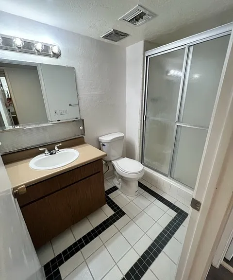 3750 N Country Club Rd #11 — Photo 8