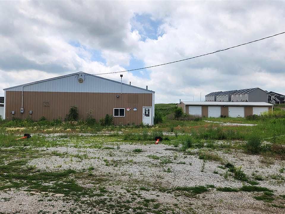 2nd image of 360 Cookson St